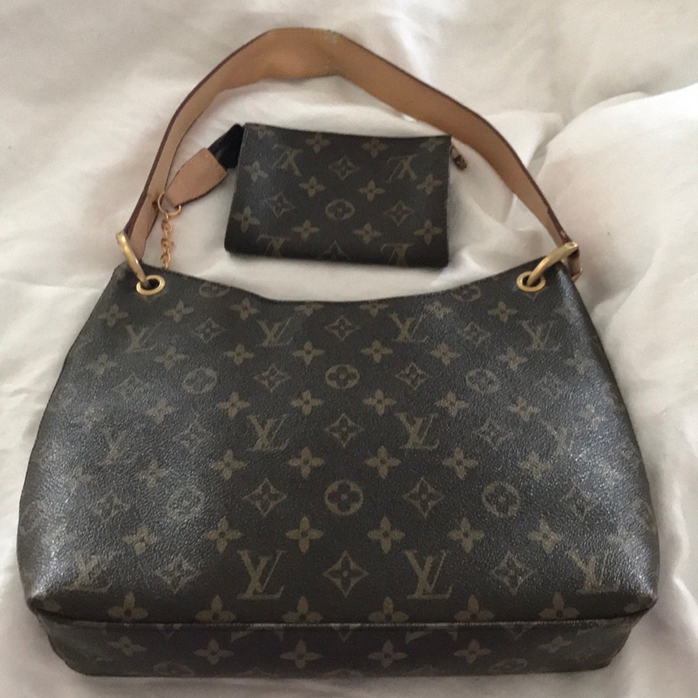 Women’s Leather Shoulder Bag